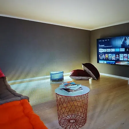 Large And Bright Located In Piazza Del Colosseo Rom