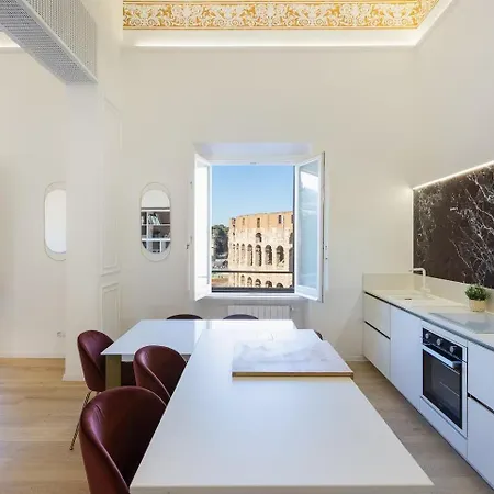 Lejlighed Large And Bright Located In Piazza Del Colosseo
