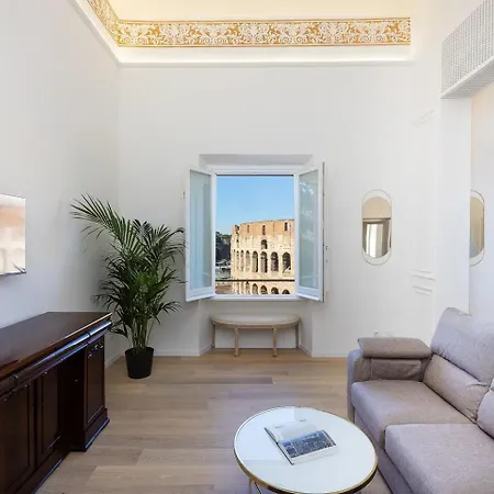 Lejlighed Large And Bright Located In Piazza Del Colosseo *