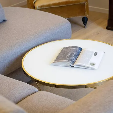 Large And Bright Located In Piazza Del Colosseo Rom