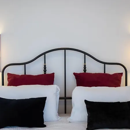 Large And Bright Located In Piazza Del Colosseo Lejlighed
